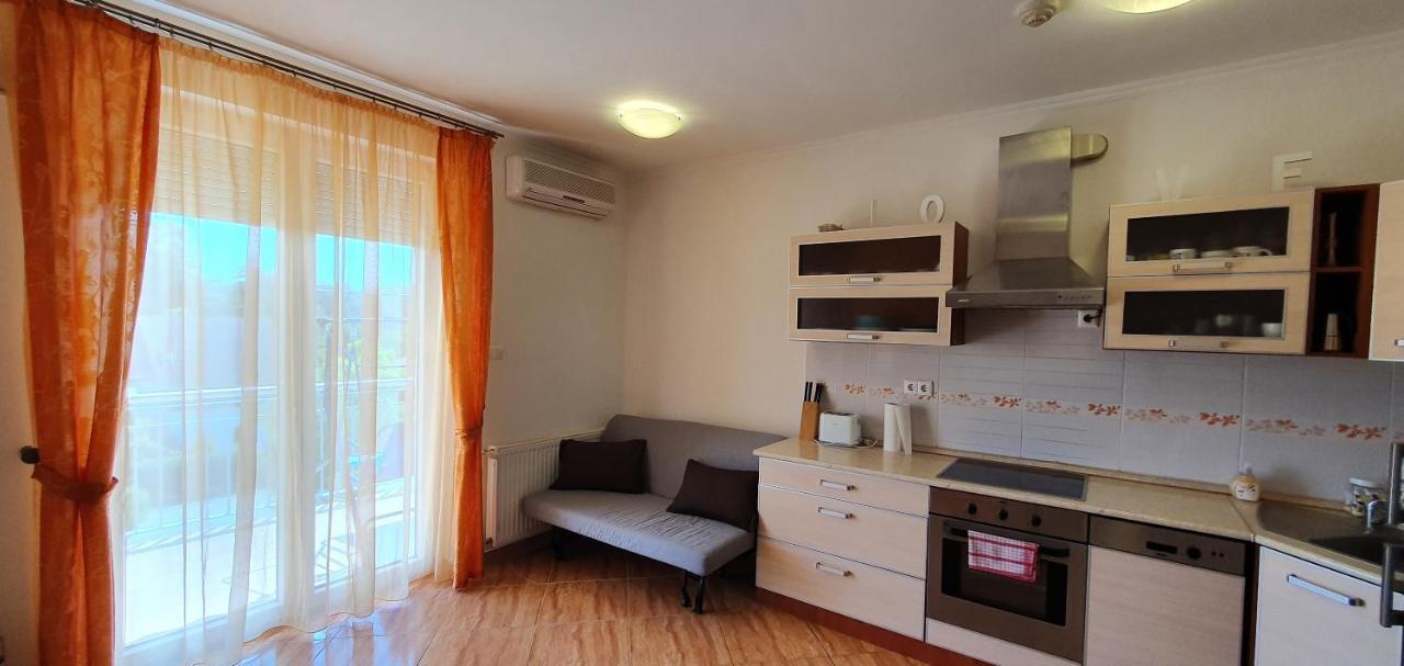 Bazsi Golden Beach Apartman Siofok Exterior photo