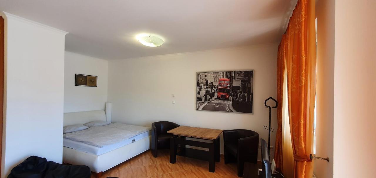 Bazsi Golden Beach Apartman Siofok Exterior photo