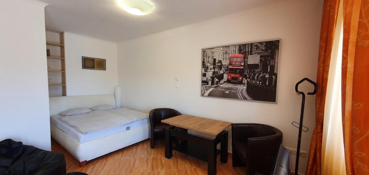 Bazsi Golden Beach Apartman Siofok Exterior photo